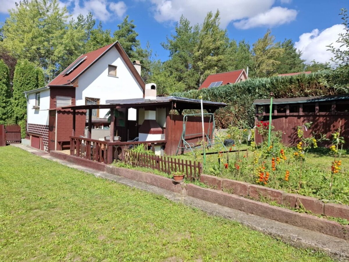 NA PREDAJ - murovaná chatka so záhradou - PRIEVIDZA - 3