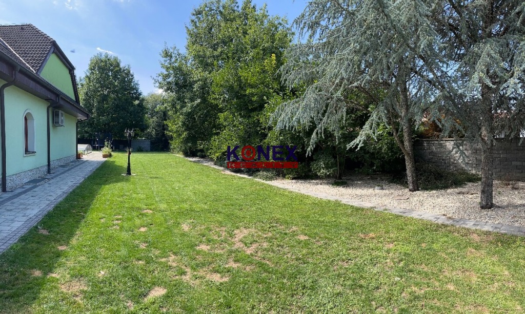 LUKRATÍVNA PONUKA Na predaj rodinná vila – Košice – Krásna - 3