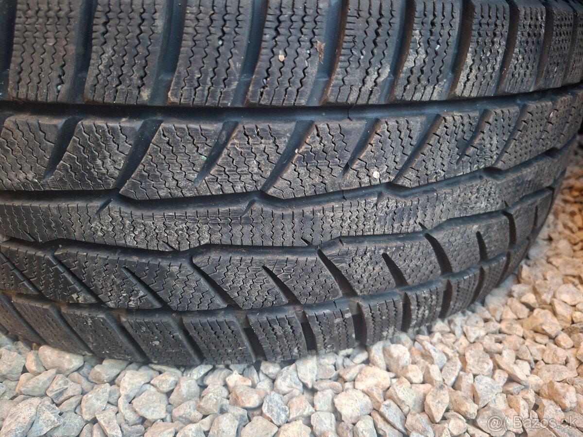 235/60R16 Goodride zimné - 3