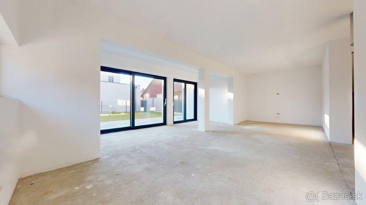 Moderný dvojpodlažný holodom 5i rodinného domu v Jarovciach - 3