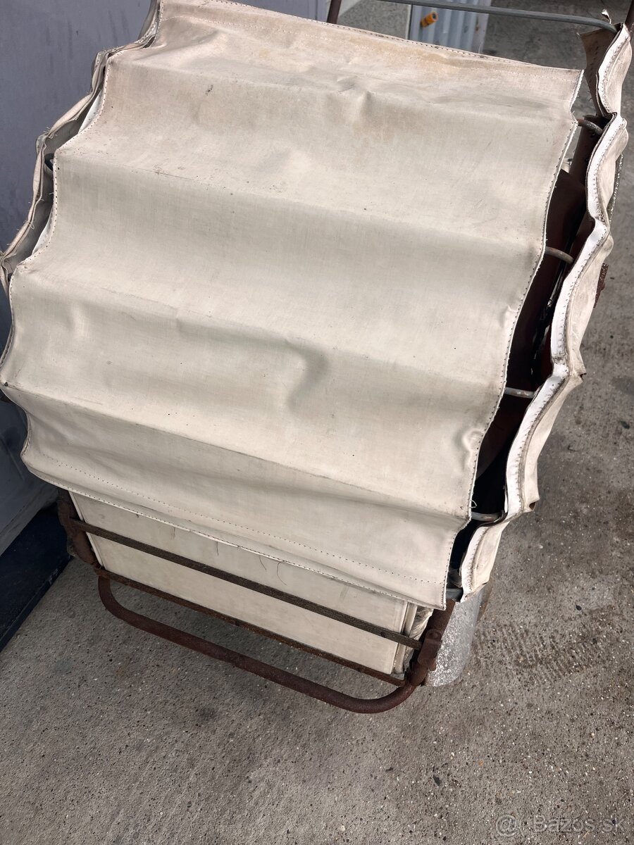 Starý det.kočík - 3