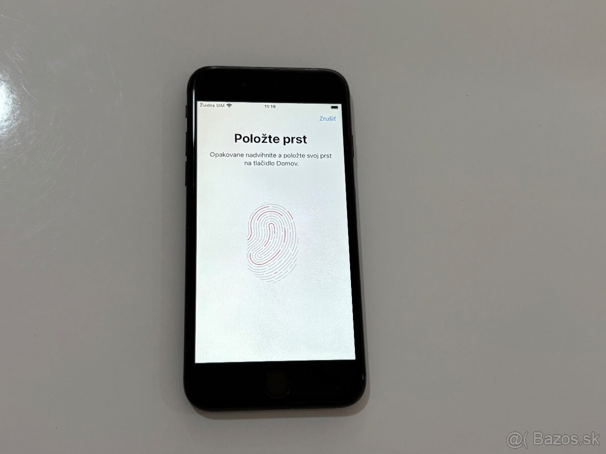 iPhone 7 32GB Black velmi dobry stav - 3