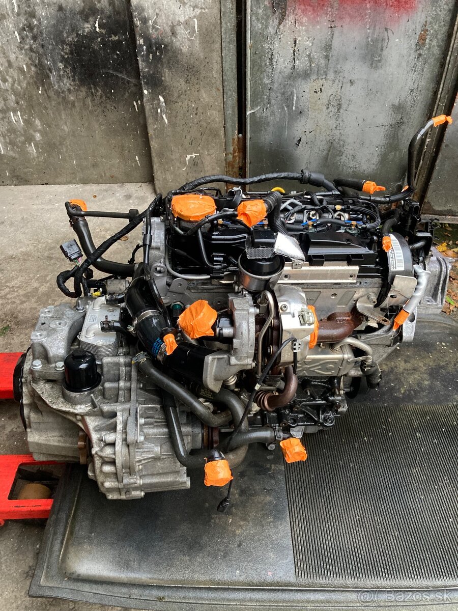 Predám motor 2.0 TDI - 3