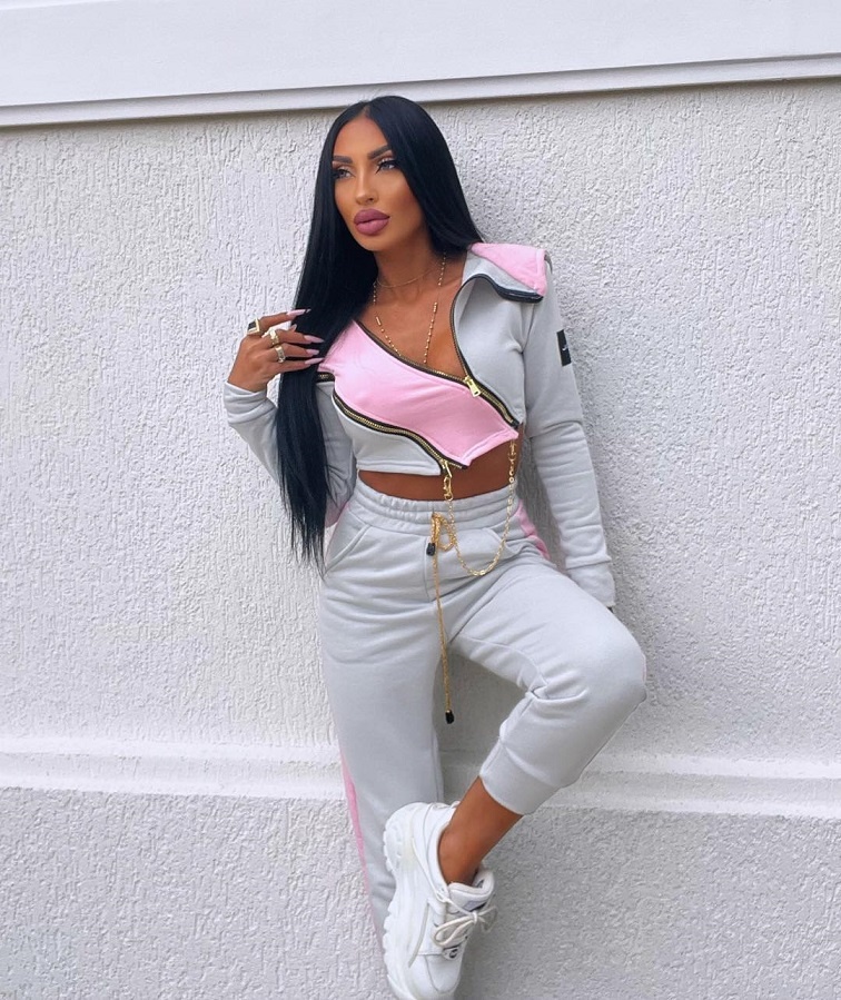 Moderna teplakova crop mikina s retiazkou sivo ruzova NOVA - 3