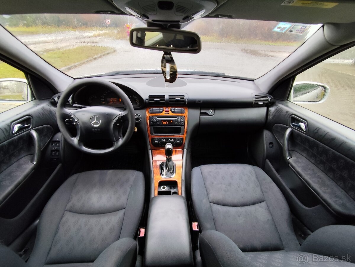 Predám Mercedes W203 C200 Cdi A/T Nová Tk-Ek - 3