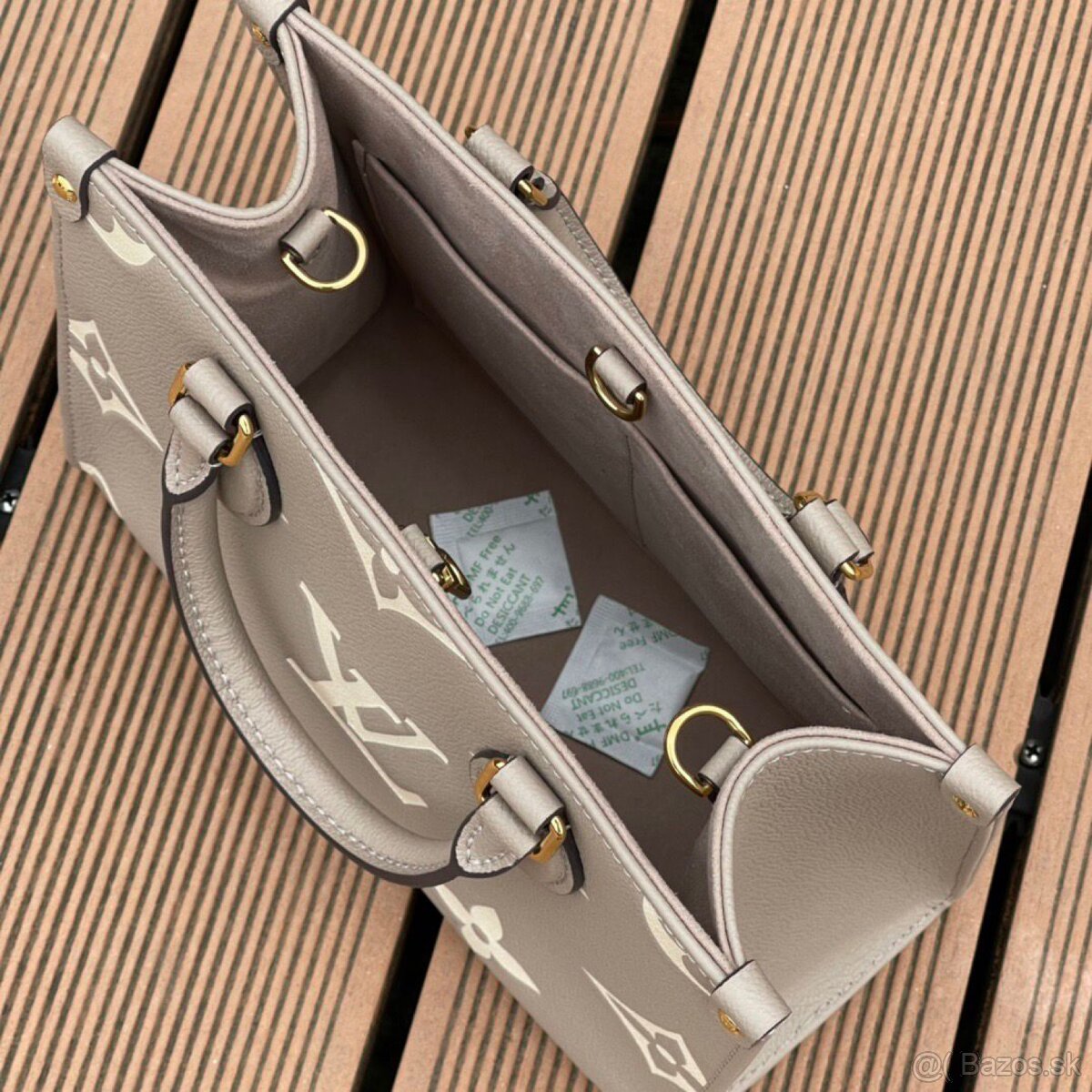 Kožená kabelka L V - 3