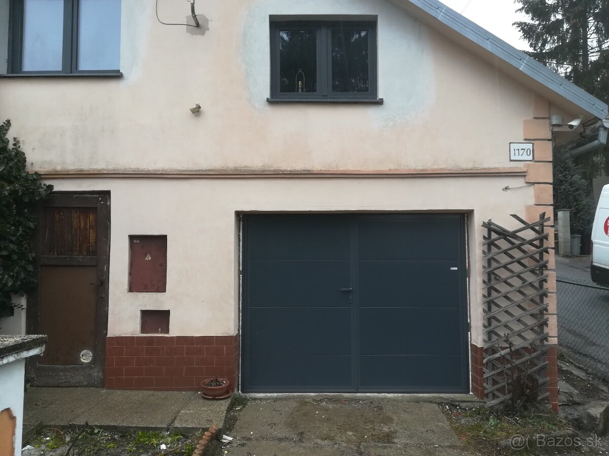 Dvojkrídlová garážová brána - 3