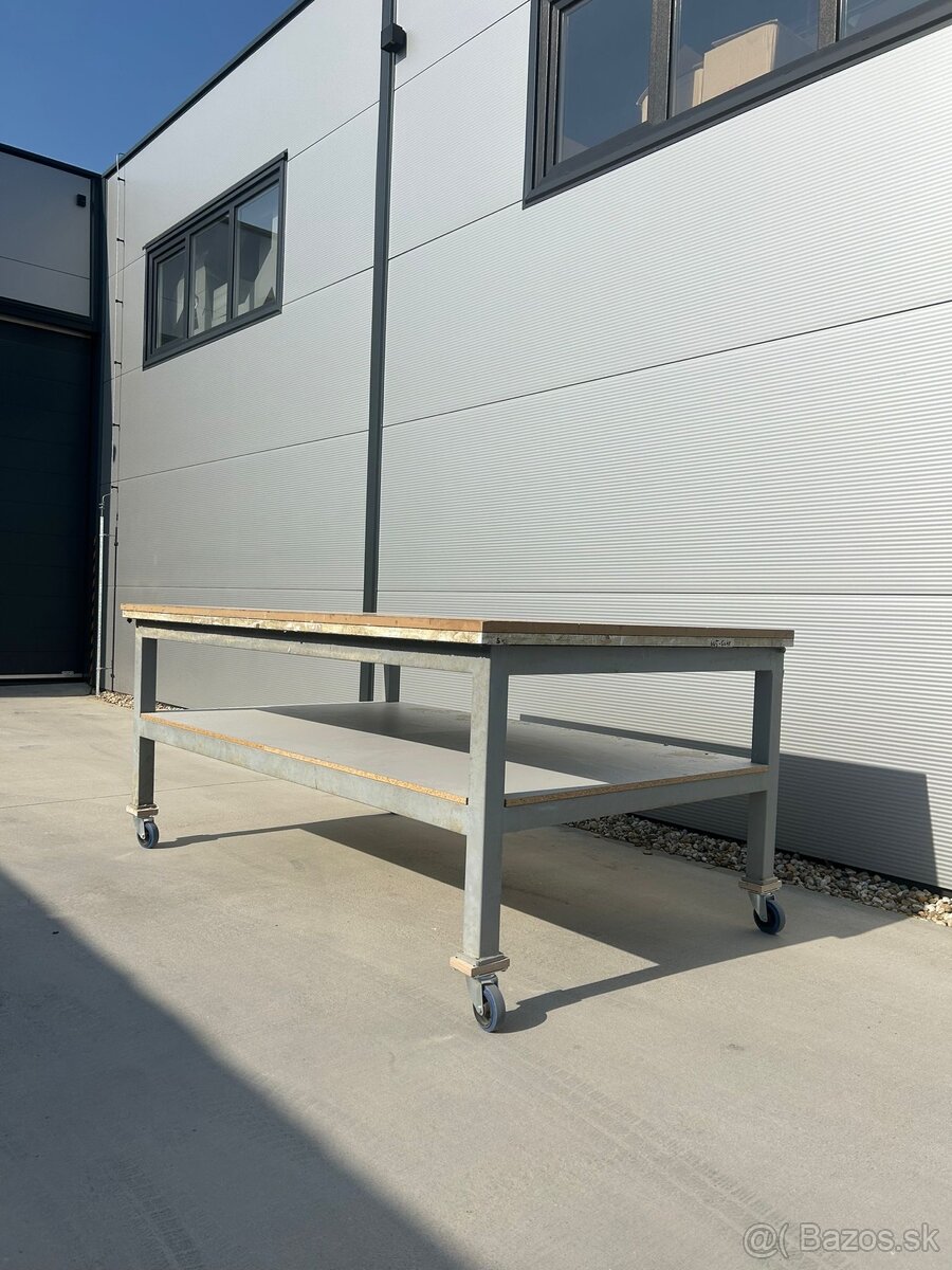 Pracovný stôl - 3