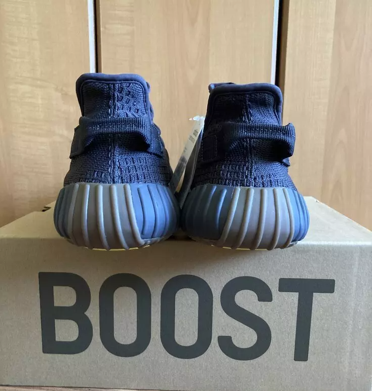 Yeezy Boost 350 V2 Cinder - 3
