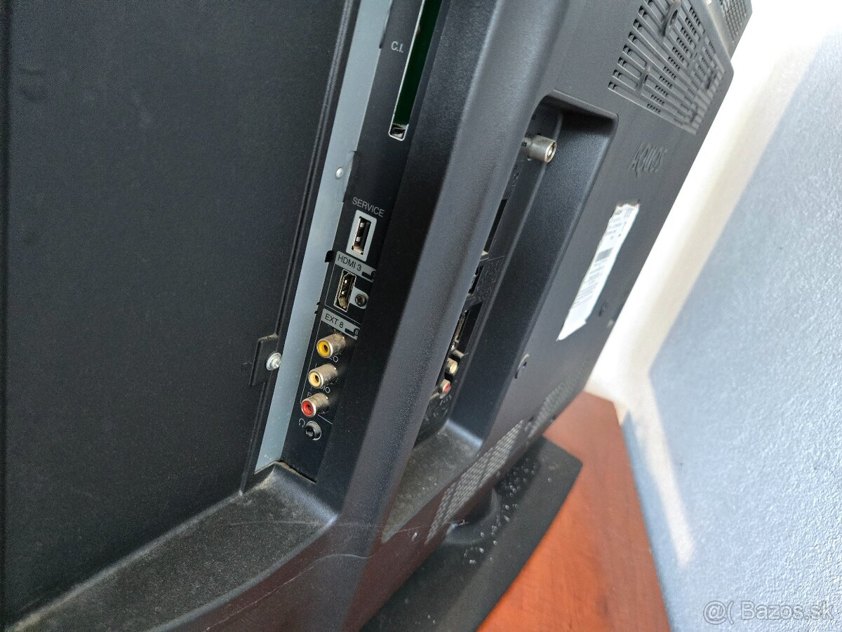 LCD _ Sharp Aquos _ 80cm - 3