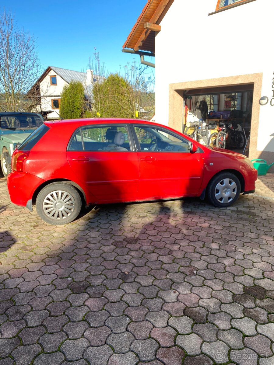 Toyota Corola 1,4 D-4D automat - 3