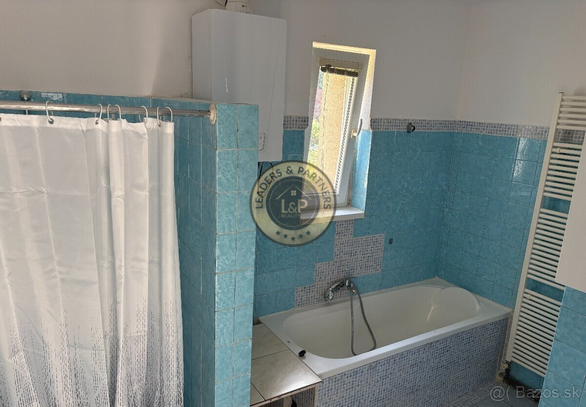 Na predaj rodinný dom s pozemkom v Seredi Topoľová ulica - 3