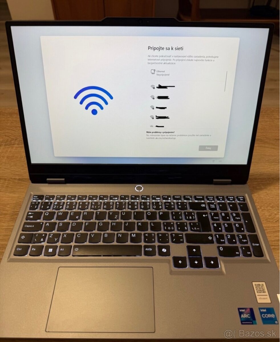 Lenovo LOQ 15IAX9I - 3