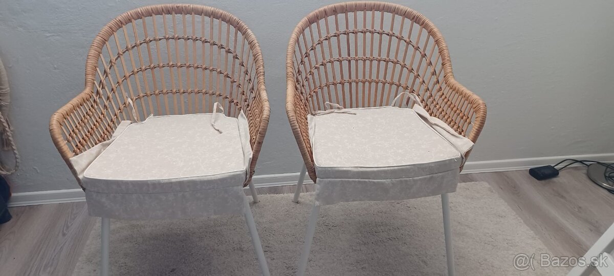 Predám stoličky do interiéru aj exteriéru Cena spolu za obid - 3