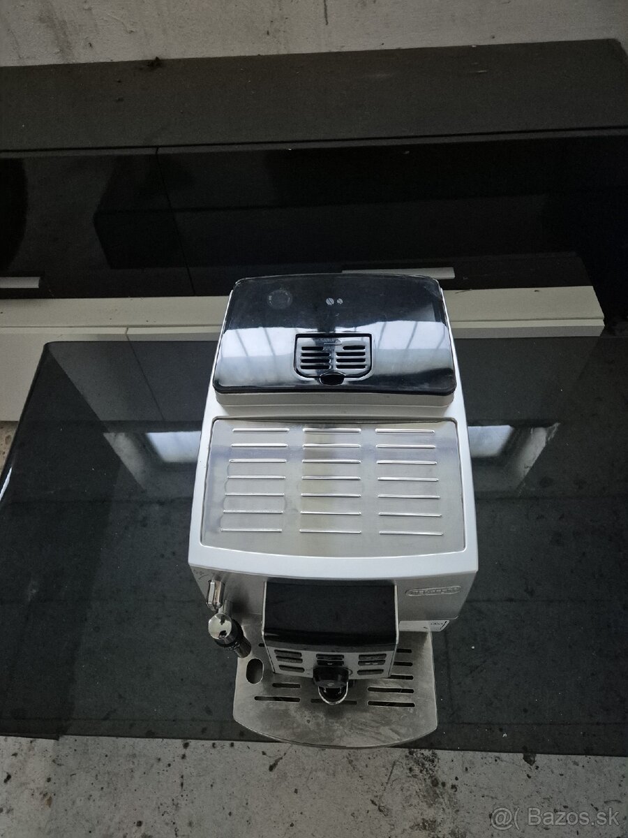 Predám kávovar Delonghi - 3