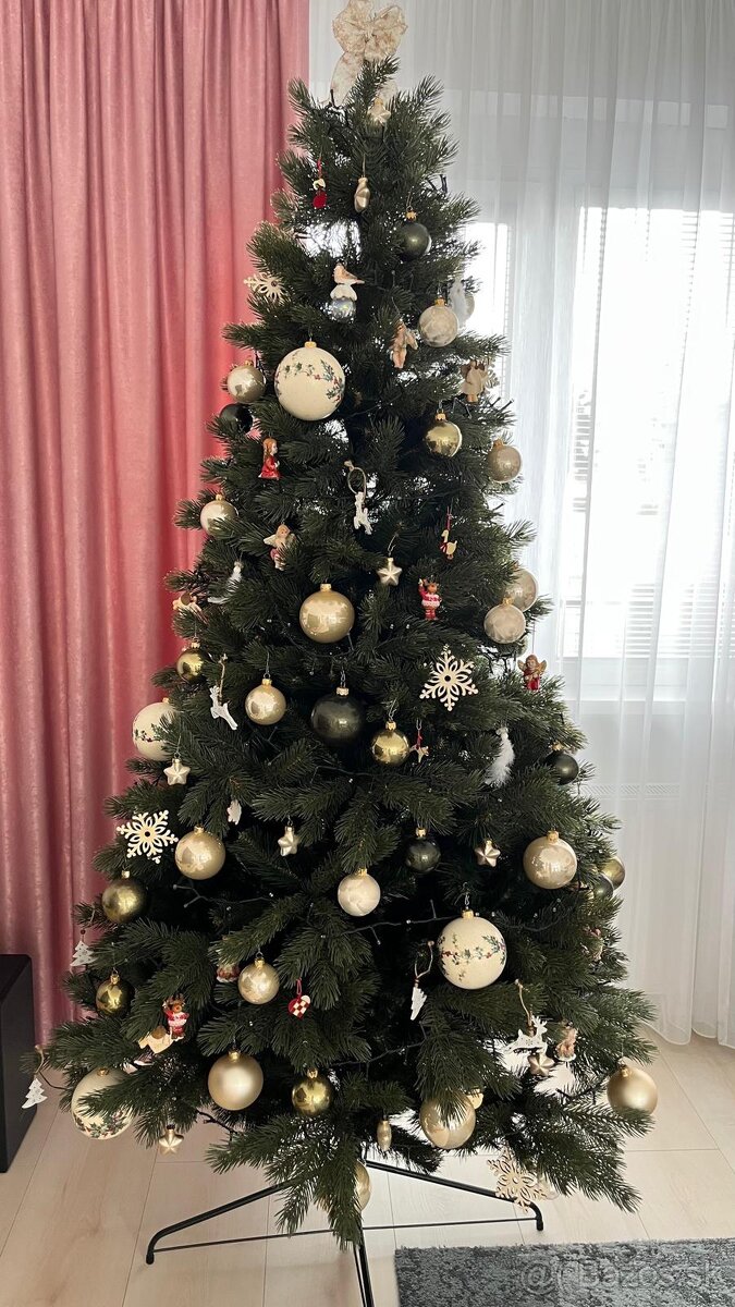 Umelý vianočný stromček - 3