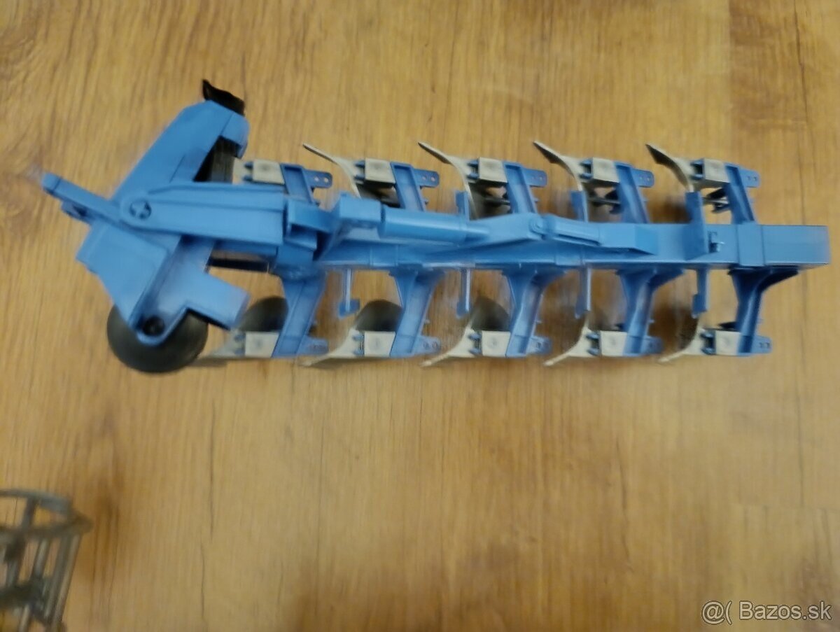 BRUDER , bruder traktor a príslušenstvo - 3