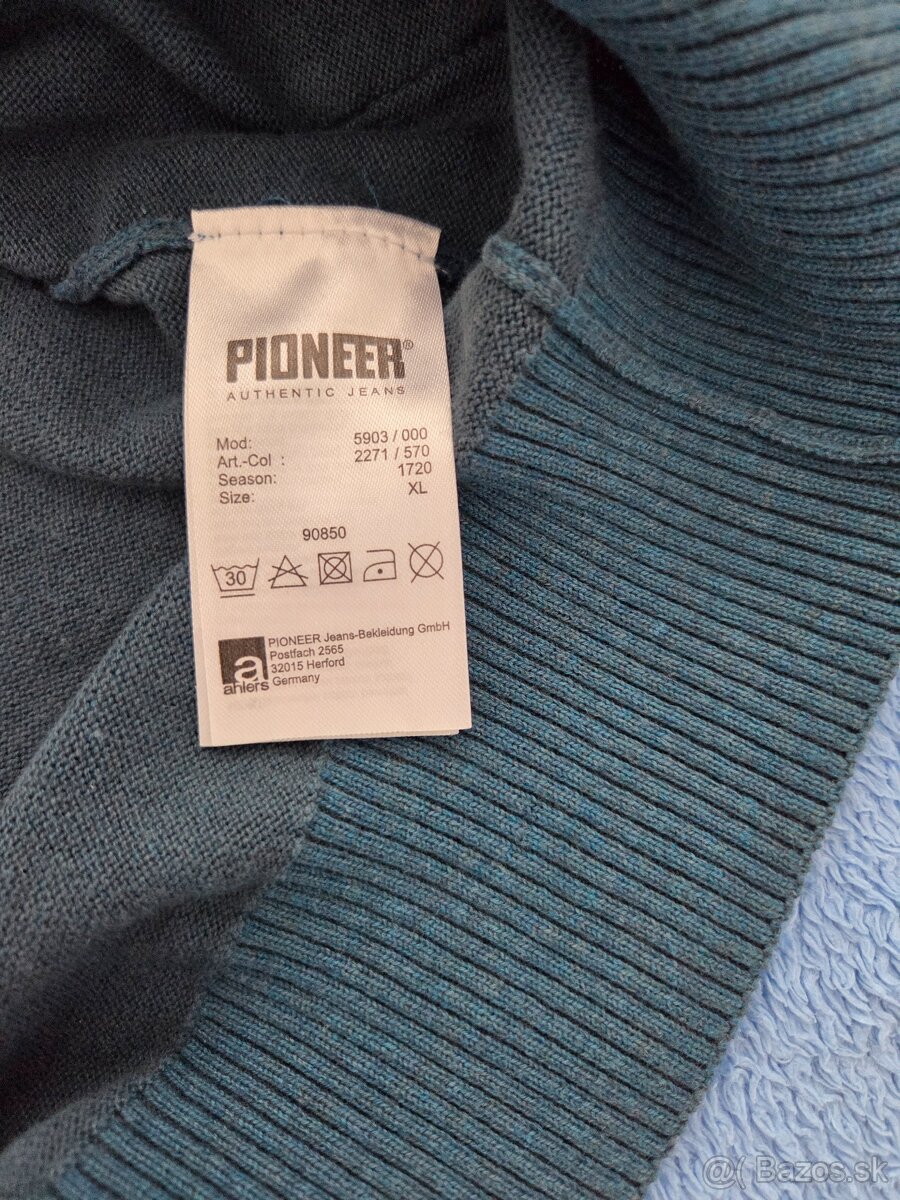 Sveter Pioneer - 3