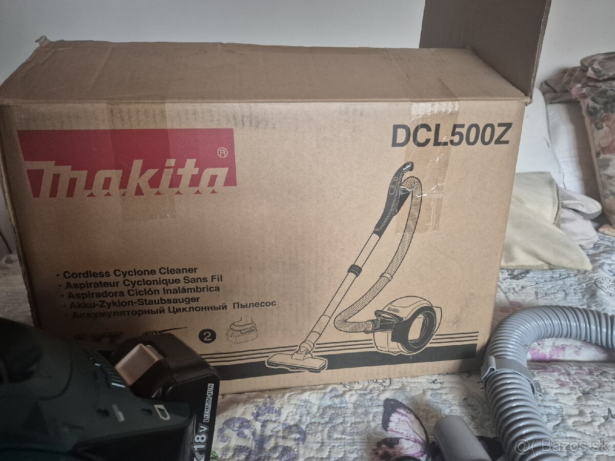 Vysávač MAKITA - 3