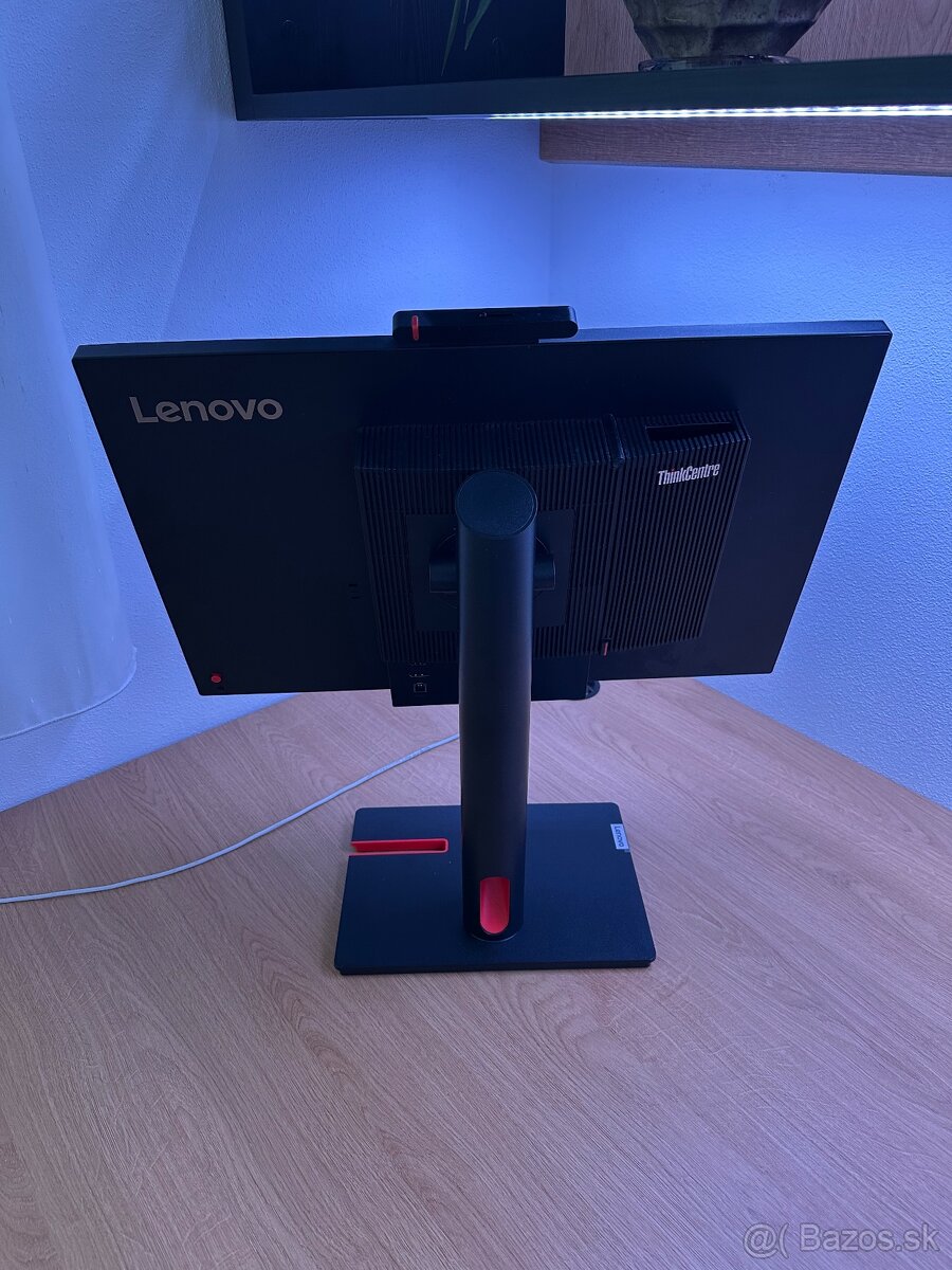 Lenovo ThinkCentre M80q Gen 4 + TIO24 Gen 4 - 3