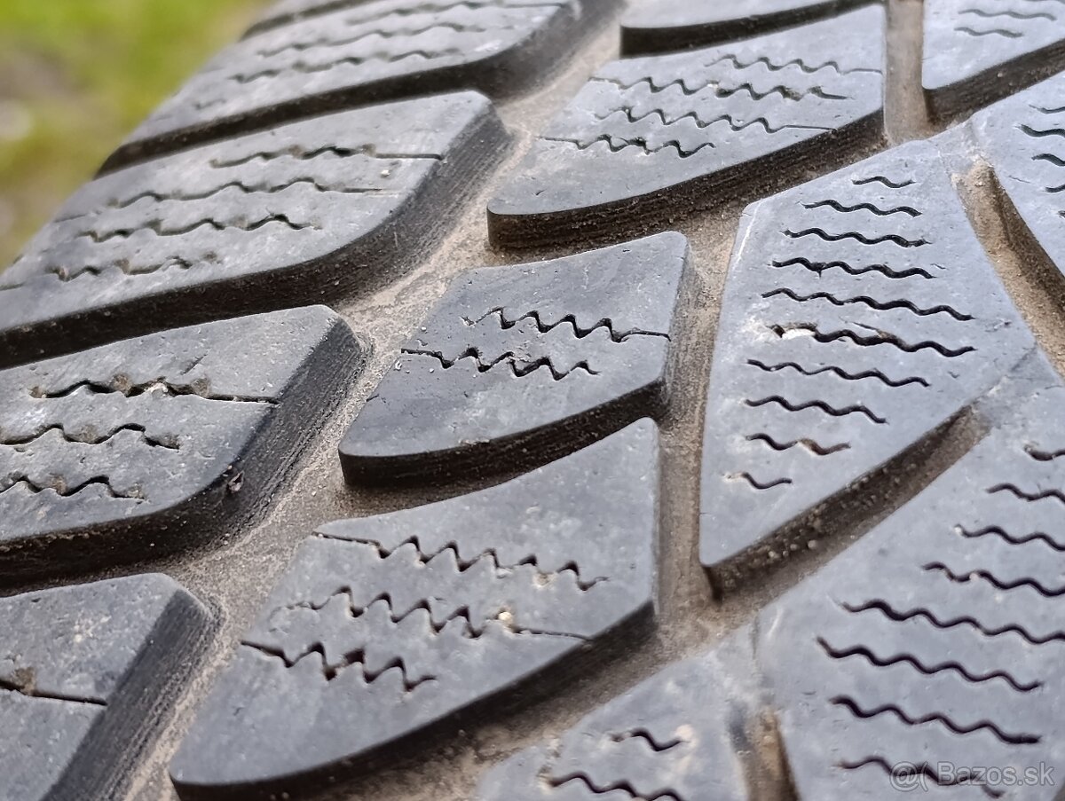 Zimné pneumatiky 225/55R17 Dunlop Sport 3D - 3