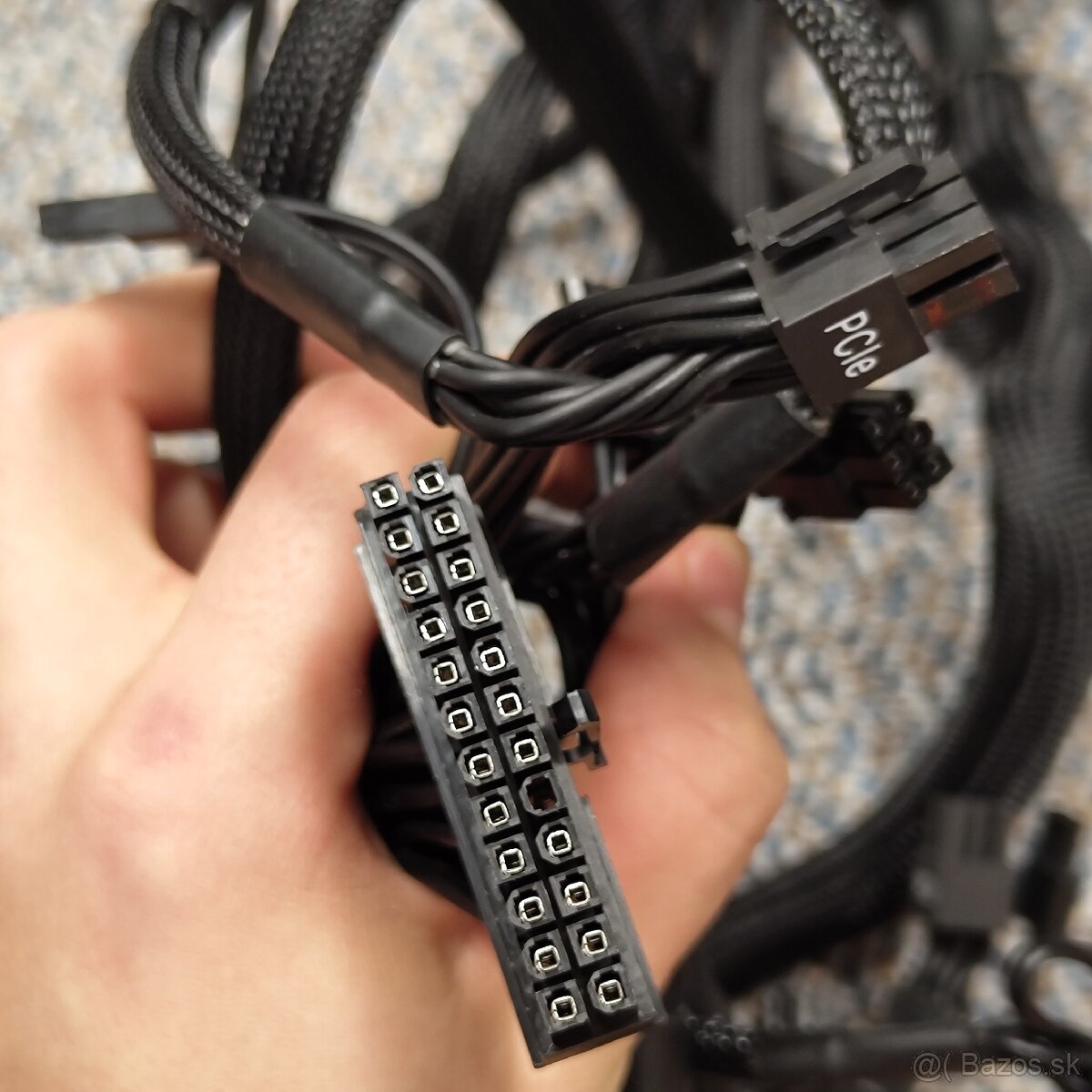 CORSAIR RM 1000x 80 plus Gold - 3