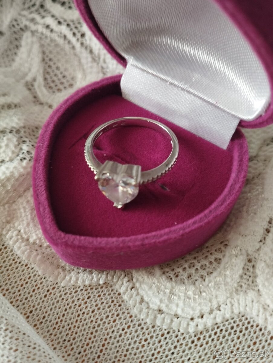 Srdieckovy zasnubny prstienok - 3