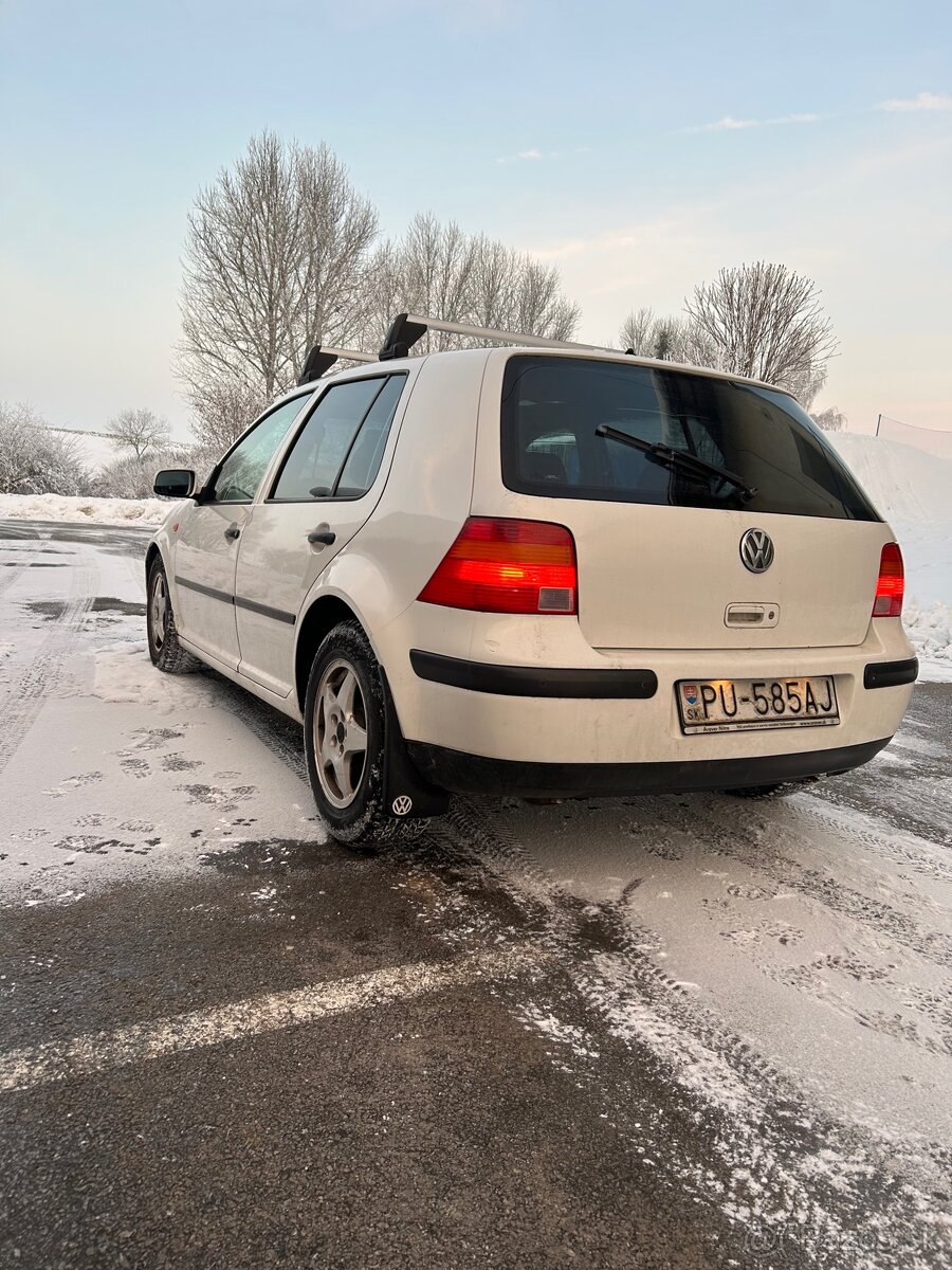 Volkswagen Golf 4 - 3