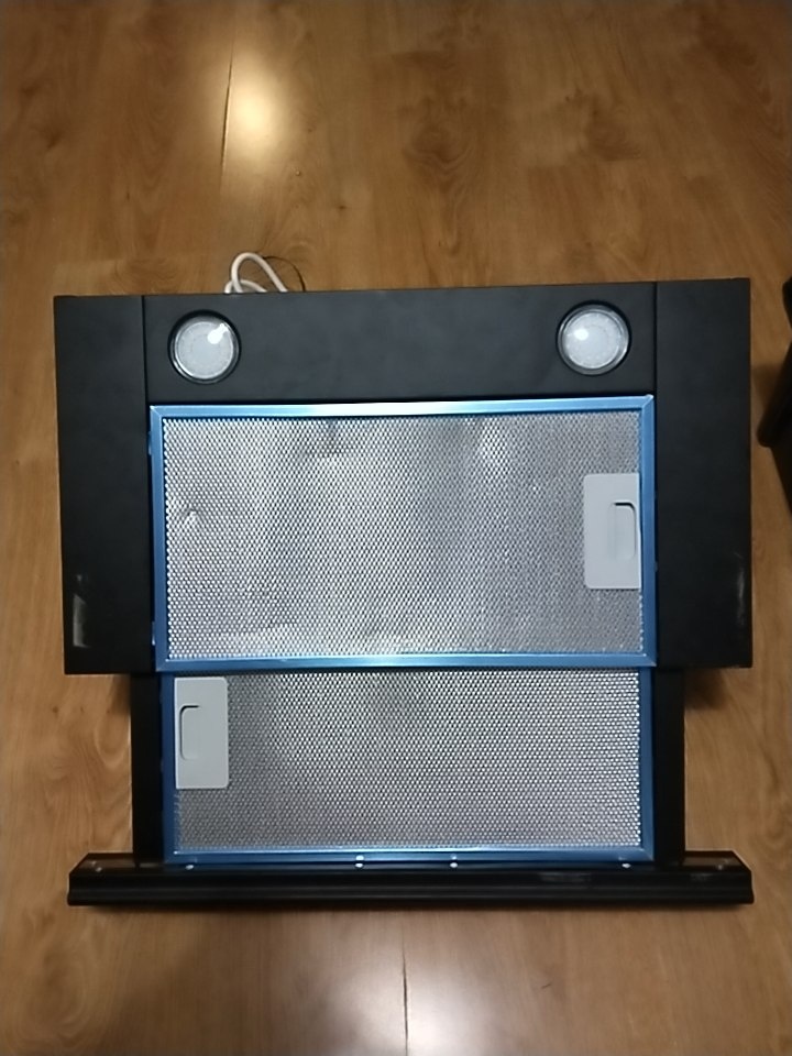 Predám teleskopický digestor MARCO s LED osvetlením. - 3