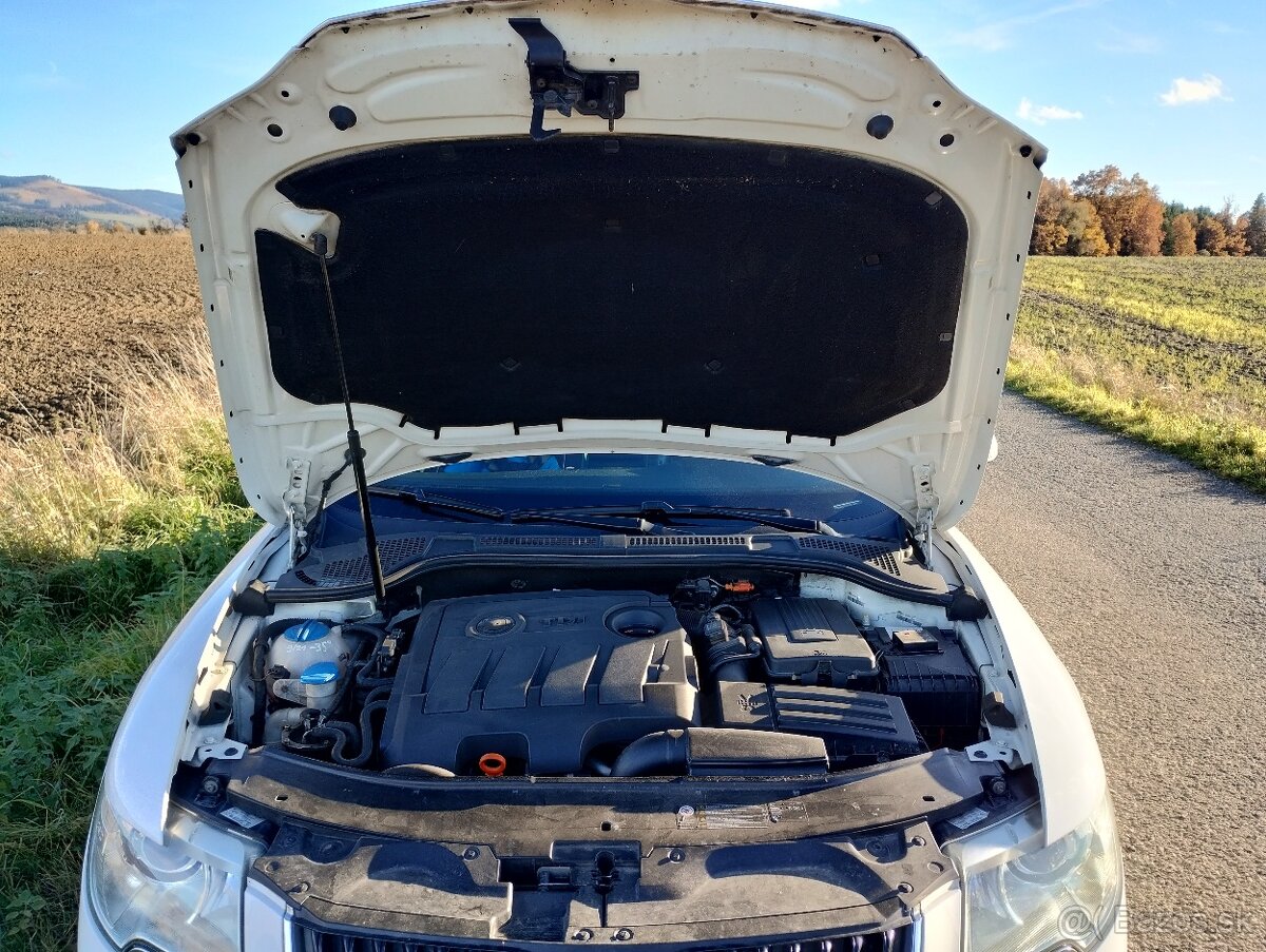 Škoda Superb Combi 1.6 TDI CR DPF Elegance GreenLine - 3