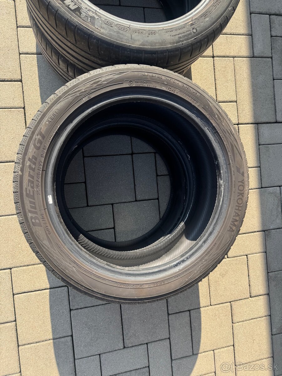 Letné pneu 225/45R17 - 3