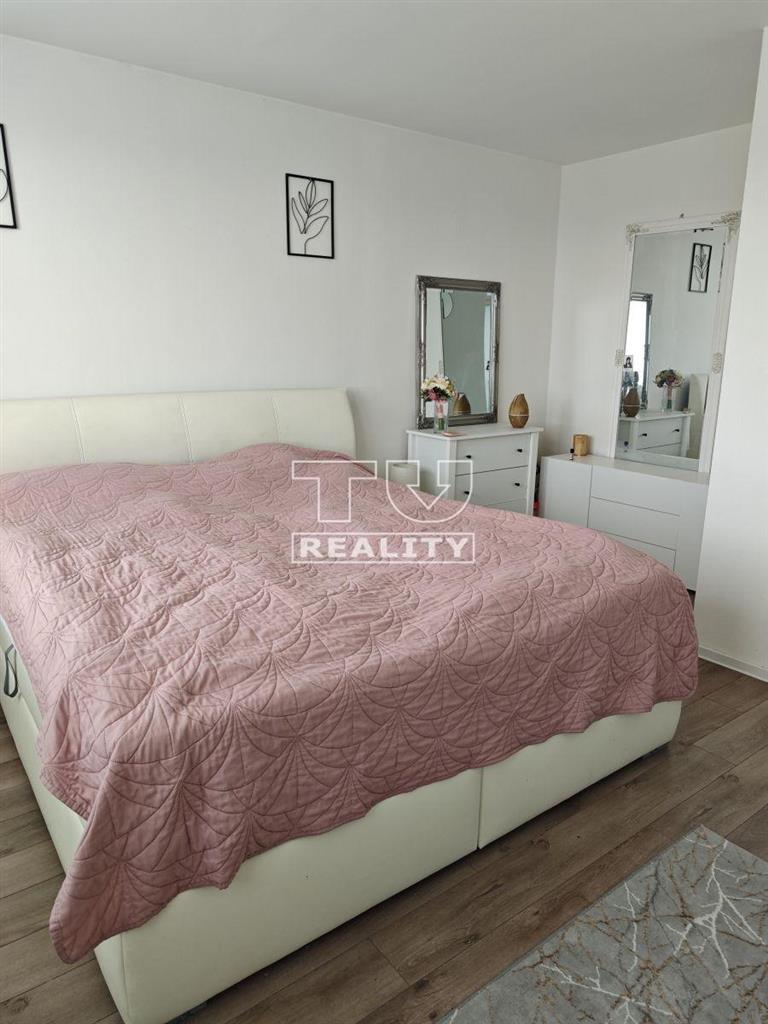 3 IZBOVÝ BYT 64M2 UL. K. ŠMIDKEHO TRENČÍN - 3