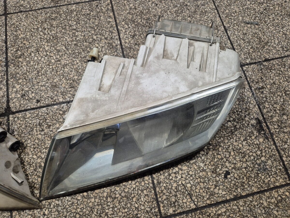 Predám predné svetlá na Škoda Octavia II 2 predfacelift - 3