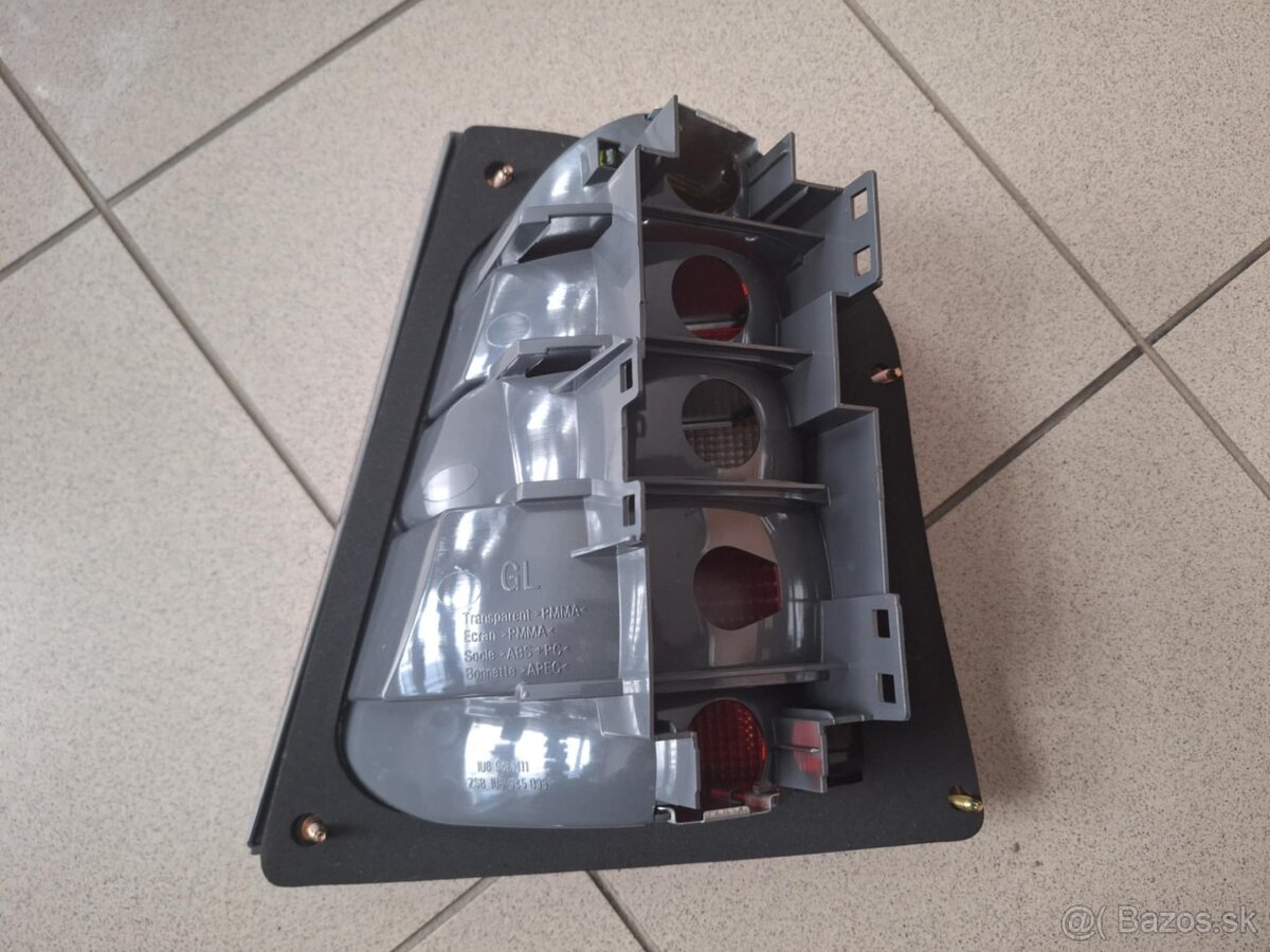 zadné svetlo Škoda - 3