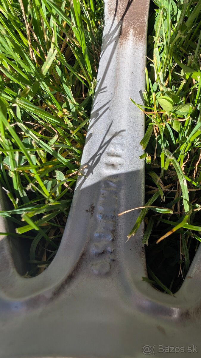 Mercedes Benz GLA sada diskov R18 - 3