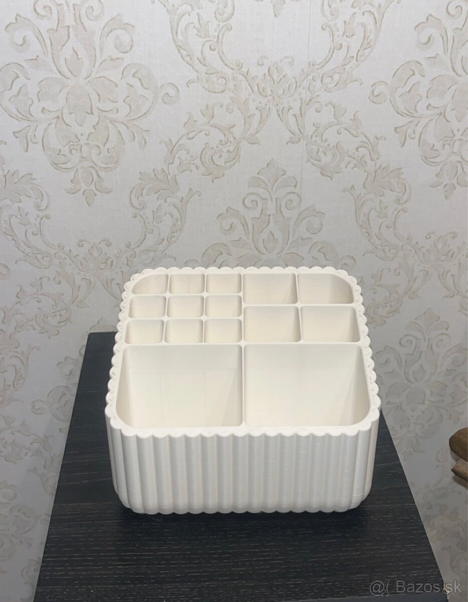 Organizér na kozmetiku - 3