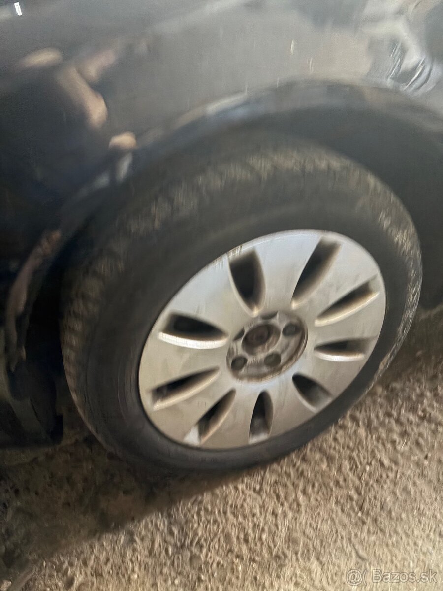Audi 205/55 R16 - 3