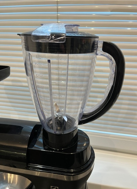 Electrolux EKM 3700 Kuchynský robot - 3