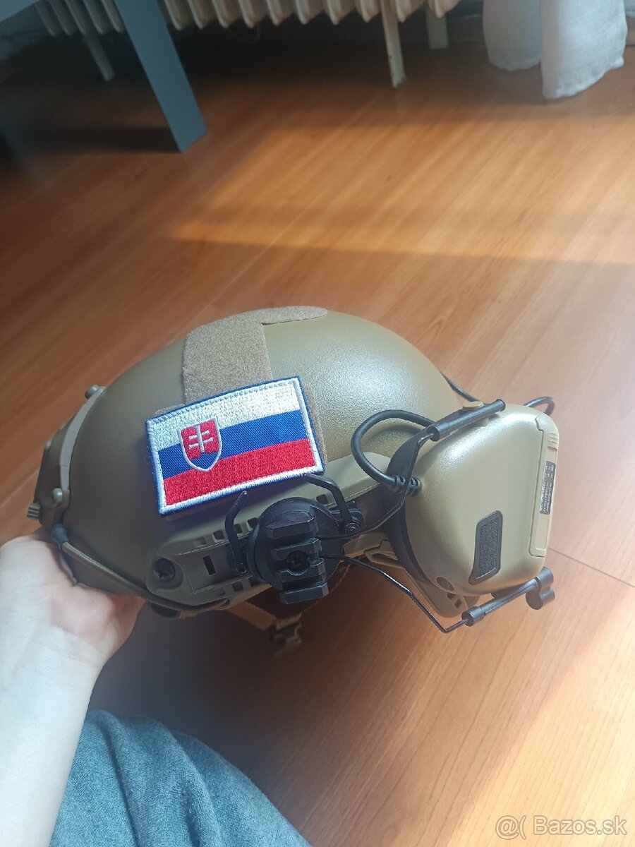 Airsoft helma - 3