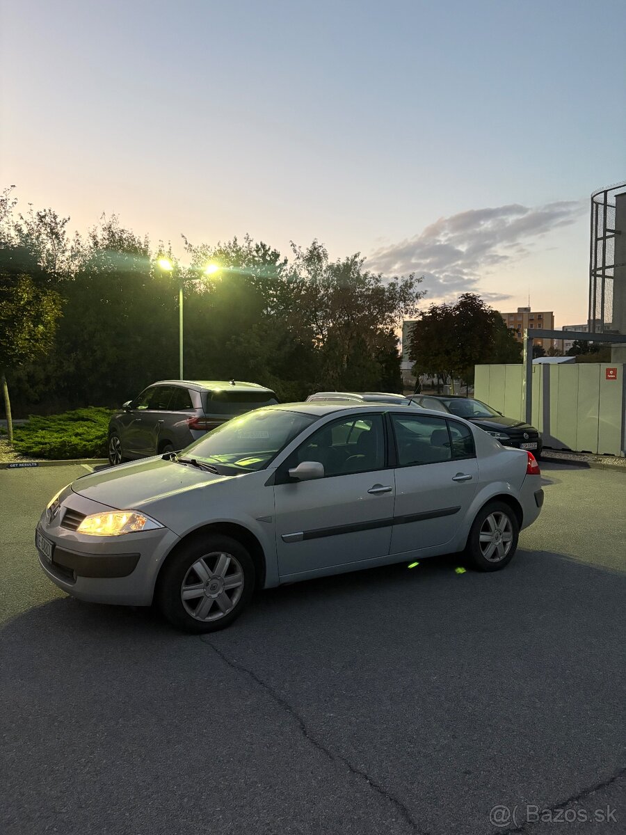 Renault Megane 1.6 - 3