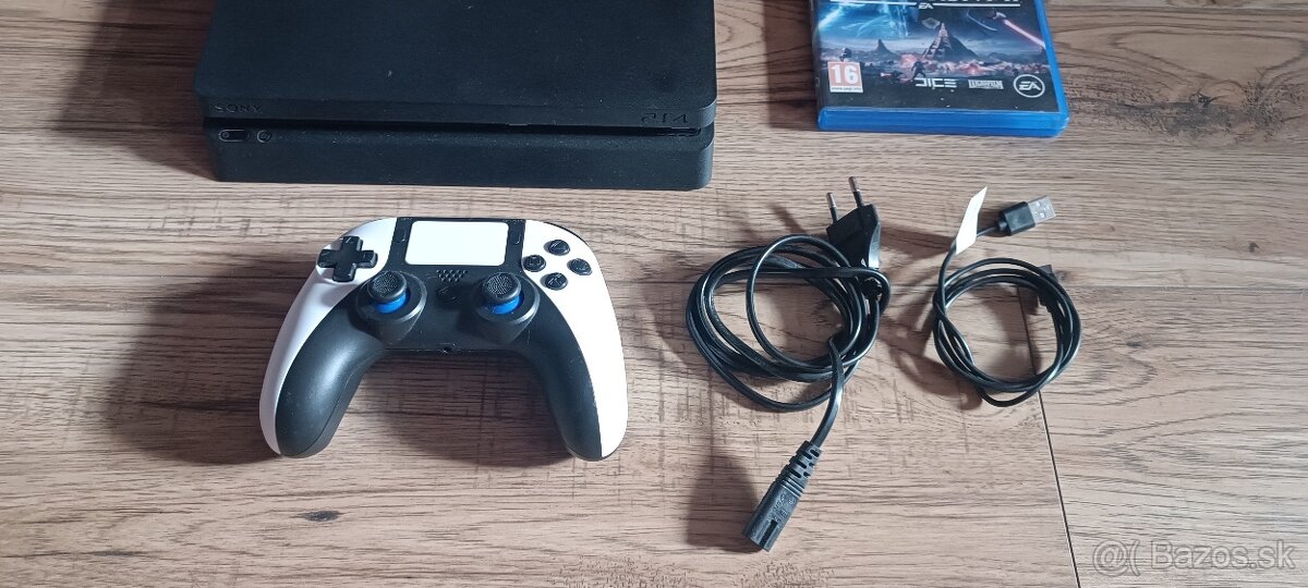 Ps4 slim s hrou - 3