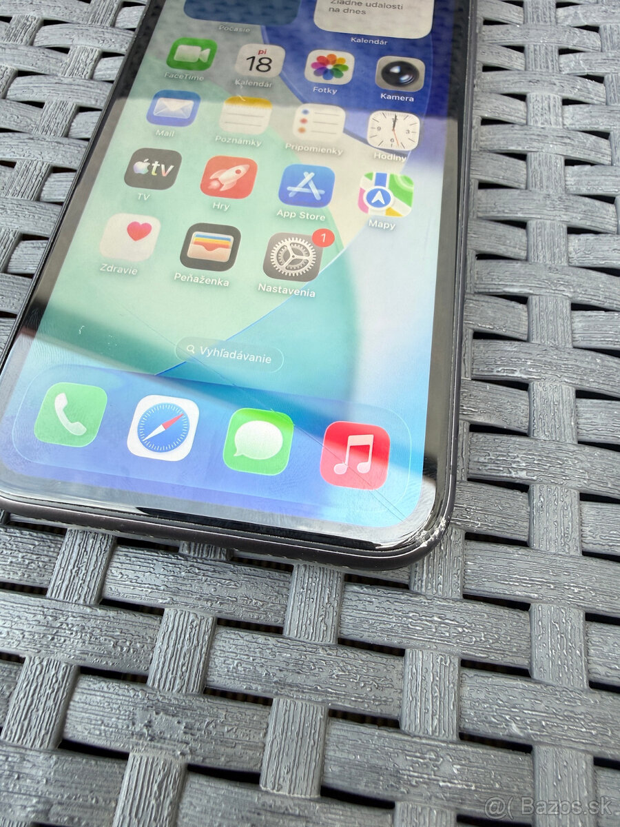 iPhone 11 - 3