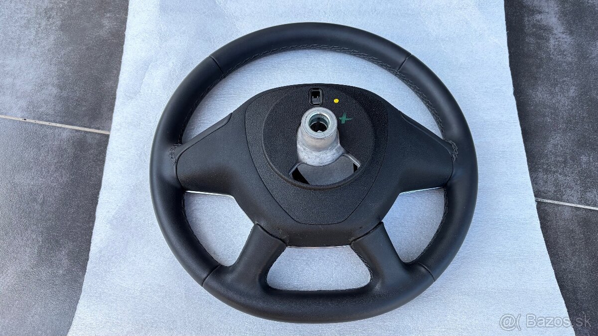 Volant Dacia 484007487R - 3