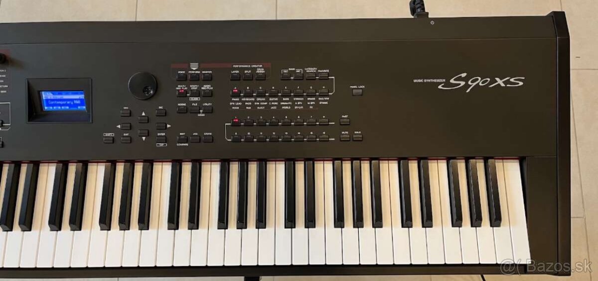 Stage piano Yamaha s90 xs - 3