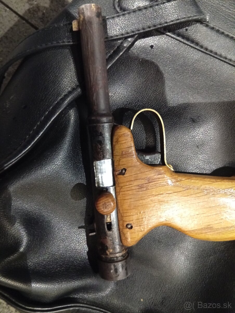 Stará vzduchová pištoľ (upravená ) - 3