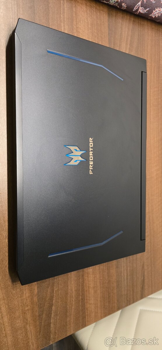 ACER Predator Helios 300 - 3