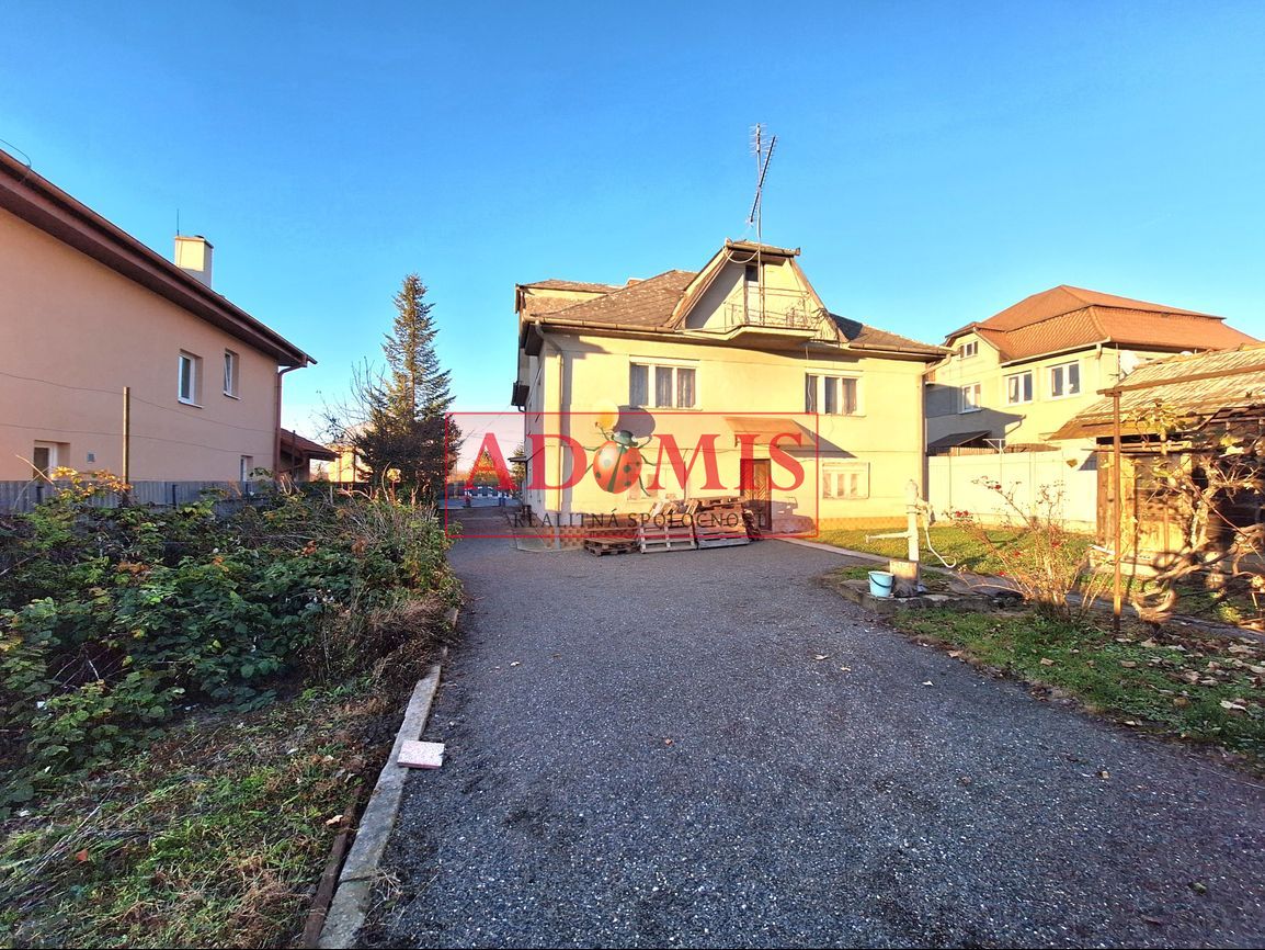 ADOMIS - predáme rodinný dom 2.podlažný 250m2, pozemok 800m2 - 3