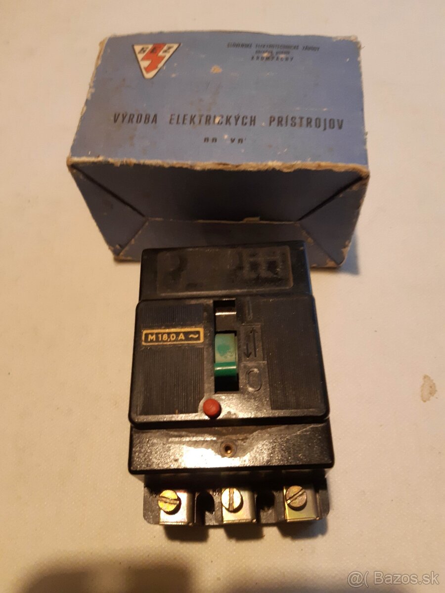 Istič - 3-pólový - 3