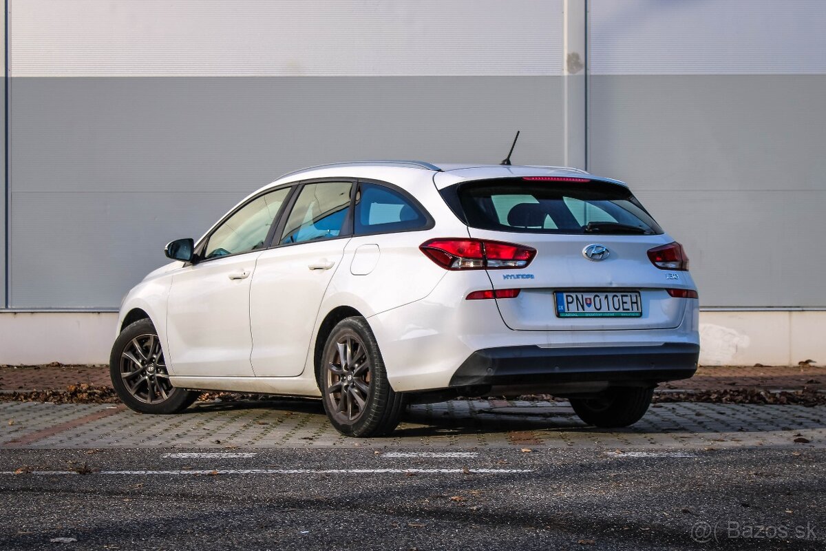 Hyundai i30 CW 1.6 CRDi 110 Family - 3
