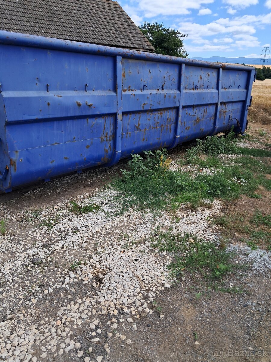 Predam hakove kontajnery - 3